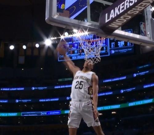 哈利伯頓魔,幻之夜獨角,戲奇景,NG体育,NG,Sports,NG体育官网,NG体育官网,NG体育下载,NG体育APP