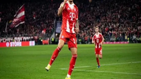 “争议不断！伊万接掌国足引热议，中超助攻王被弃阵，媒体人士强烈批评”