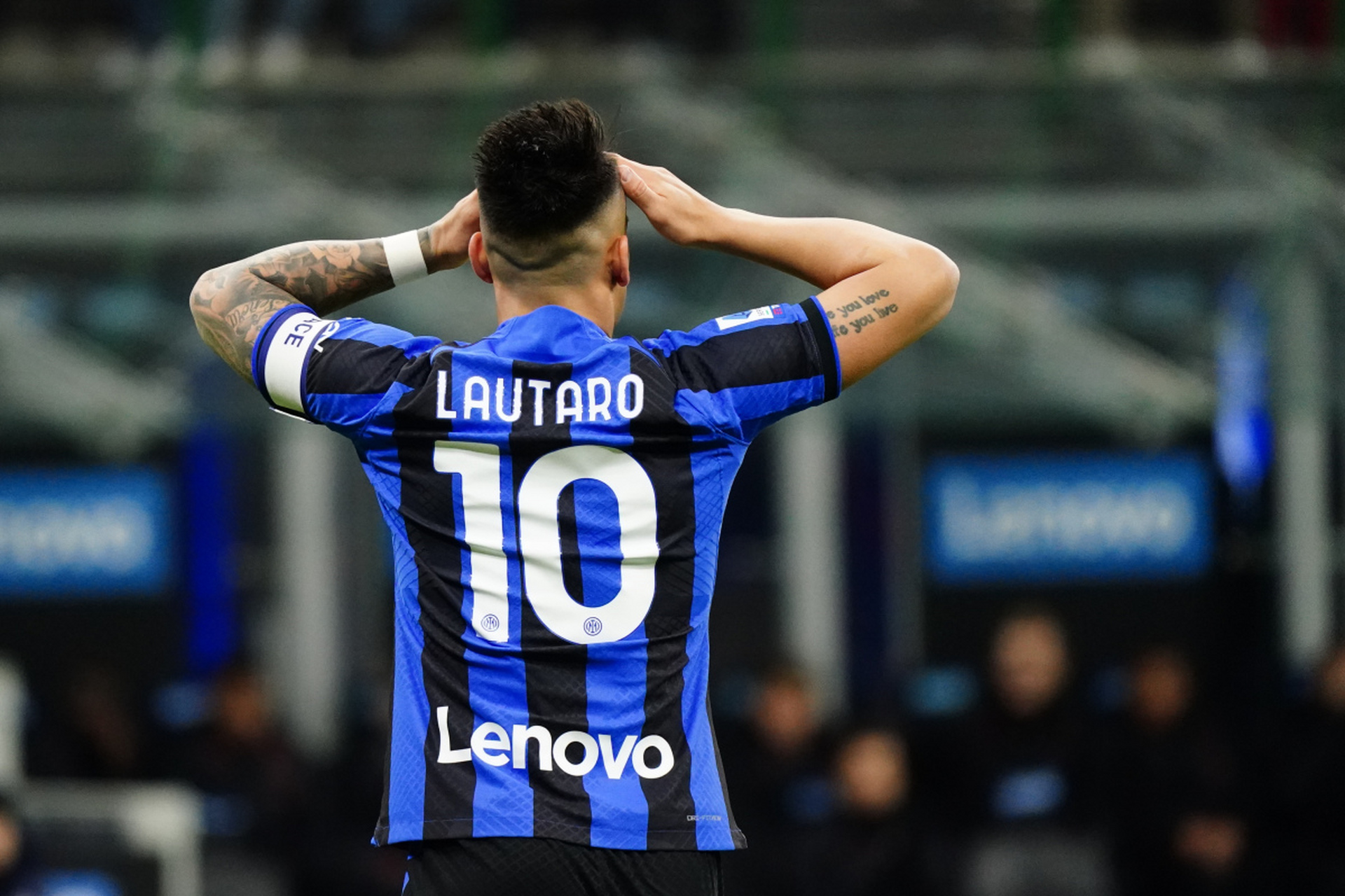 让我们期待 让我们期待